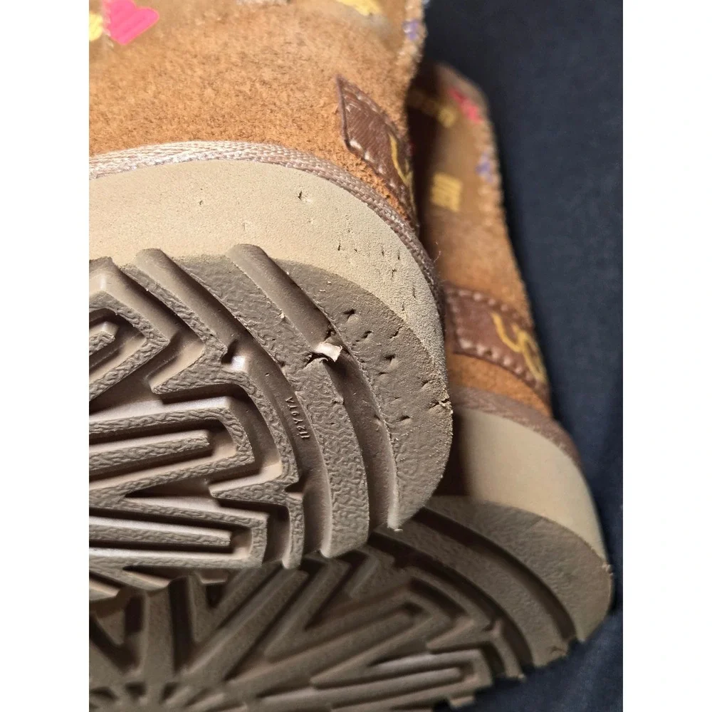 UGG toddler mini